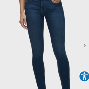 Hudson Nico Midrise Super Skinny jeans, 23